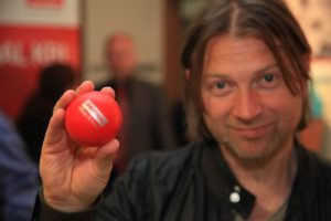 Gušti daruje kri, foto Primož Korošec